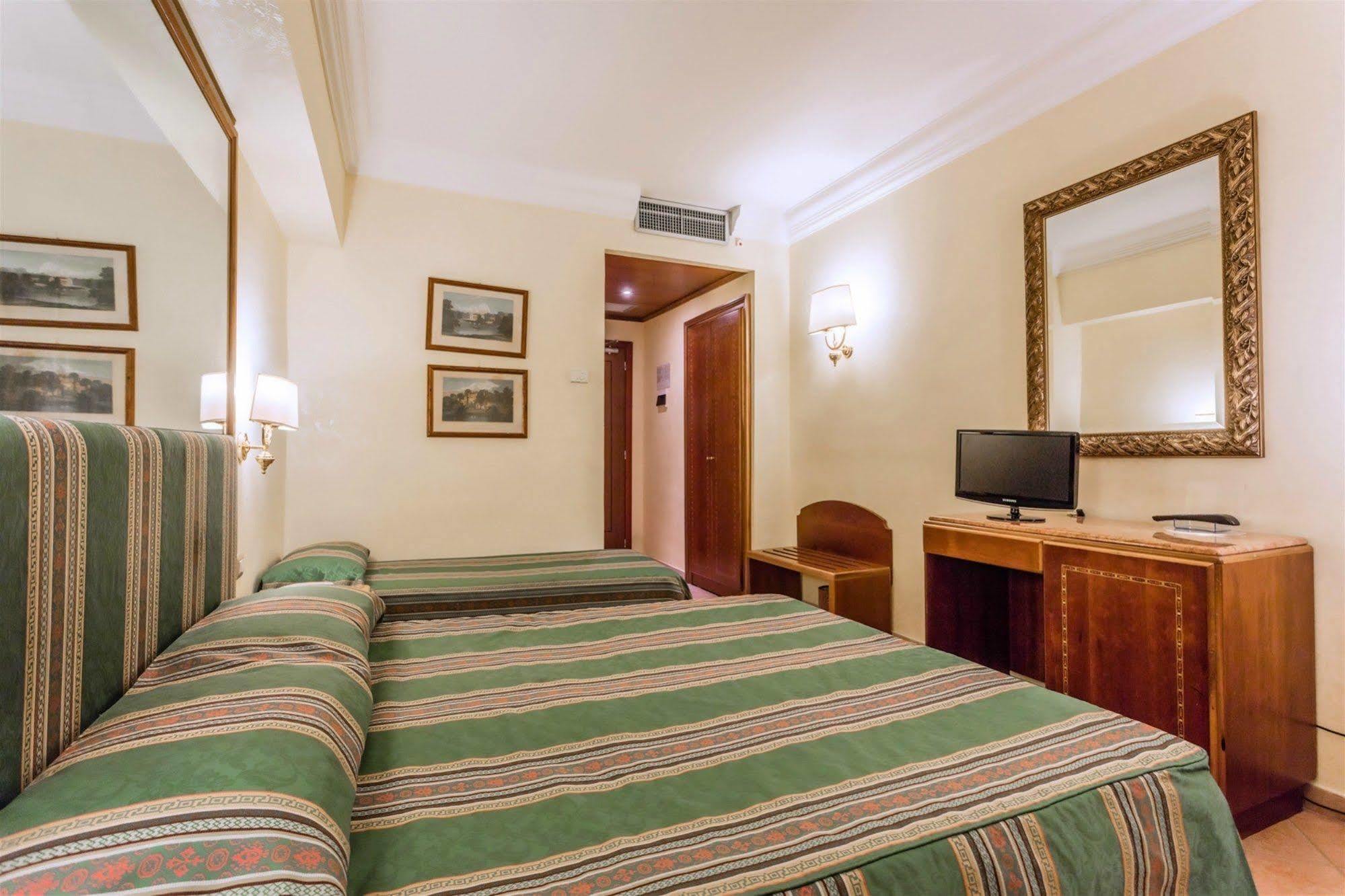 Raeli Hotel Siracusa Rom Exterior foto